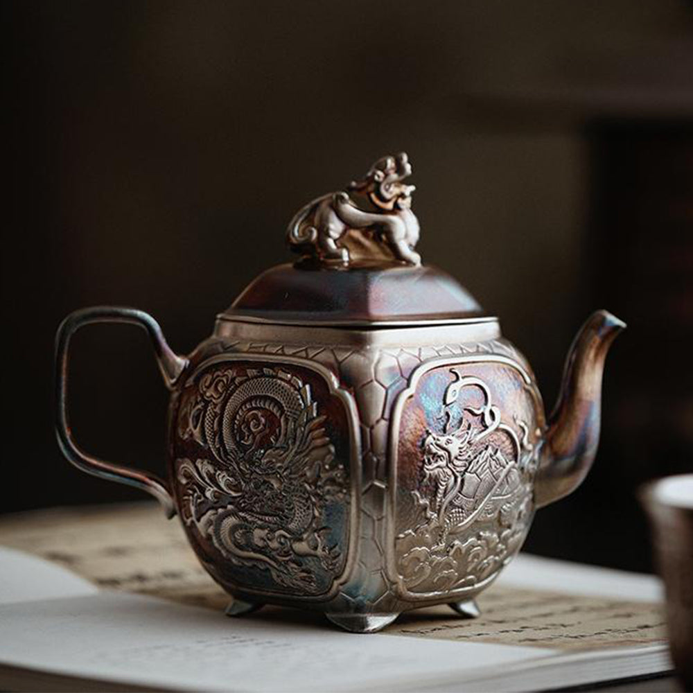 Elegant presentation of the large ceramic silver teapot in its gift box, perfect for gifting.