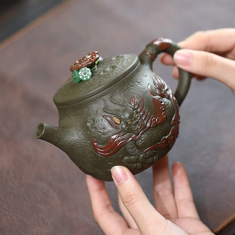 Elegant Hanwa teapot with lid and certificate, ideal for traditional tea ceremonies