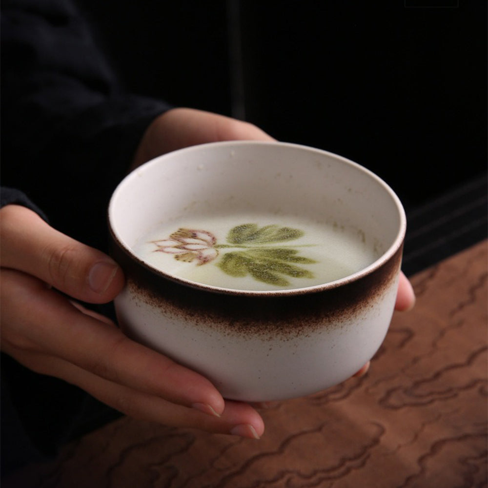 Close-up of the handmade bamboo whisk included in the matcha set, ideal for creating smooth matcha.