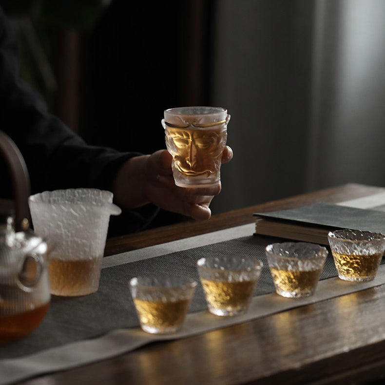 Eco-friendly borosilicate glass tea cup showcasing its elegant design and heat-resistance.