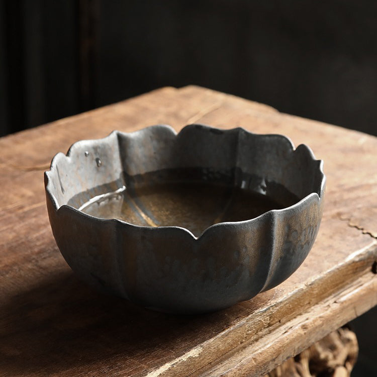 Lotus shaped ceramic tea washer showcasing its elegant design and functionality.