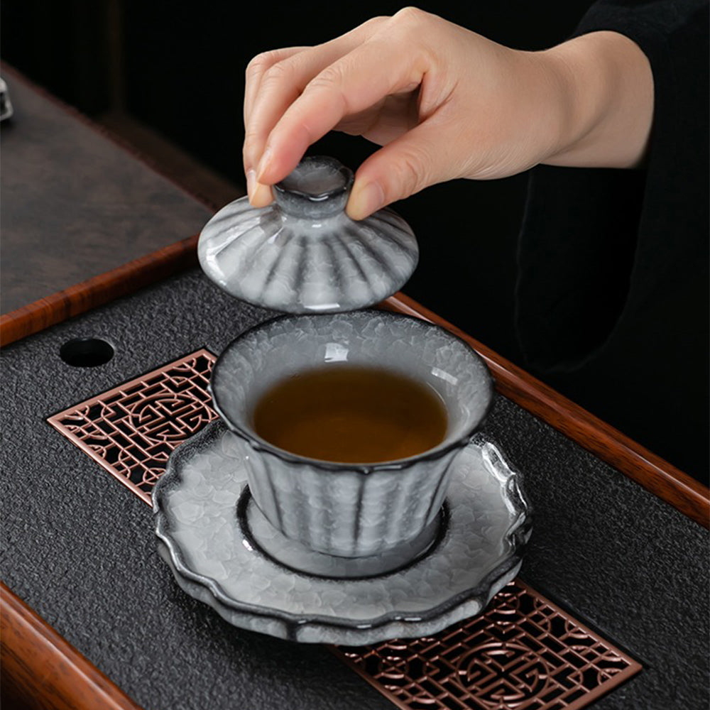 Spherical filter hole in the teapot of the elegant kung fu tea set.