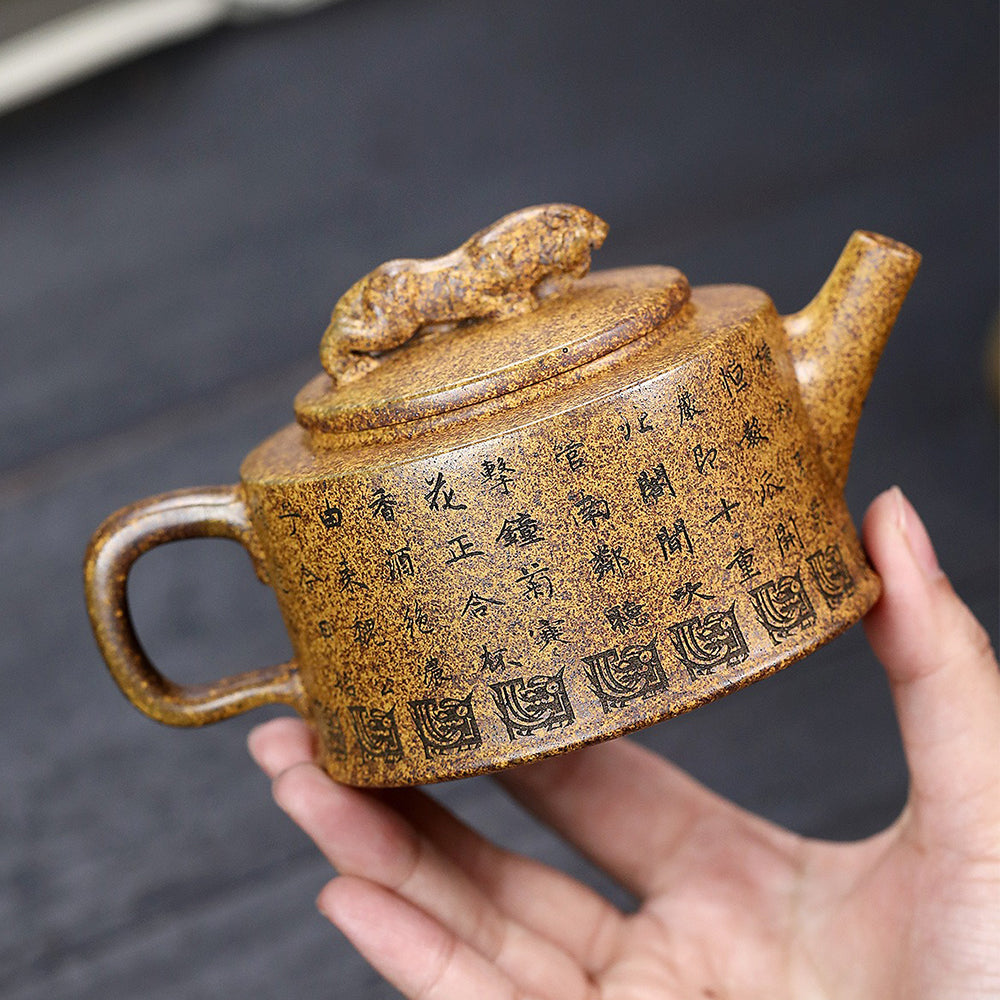 Tea brewing scene showcasing the high-quality Duan Ni clay teapot
