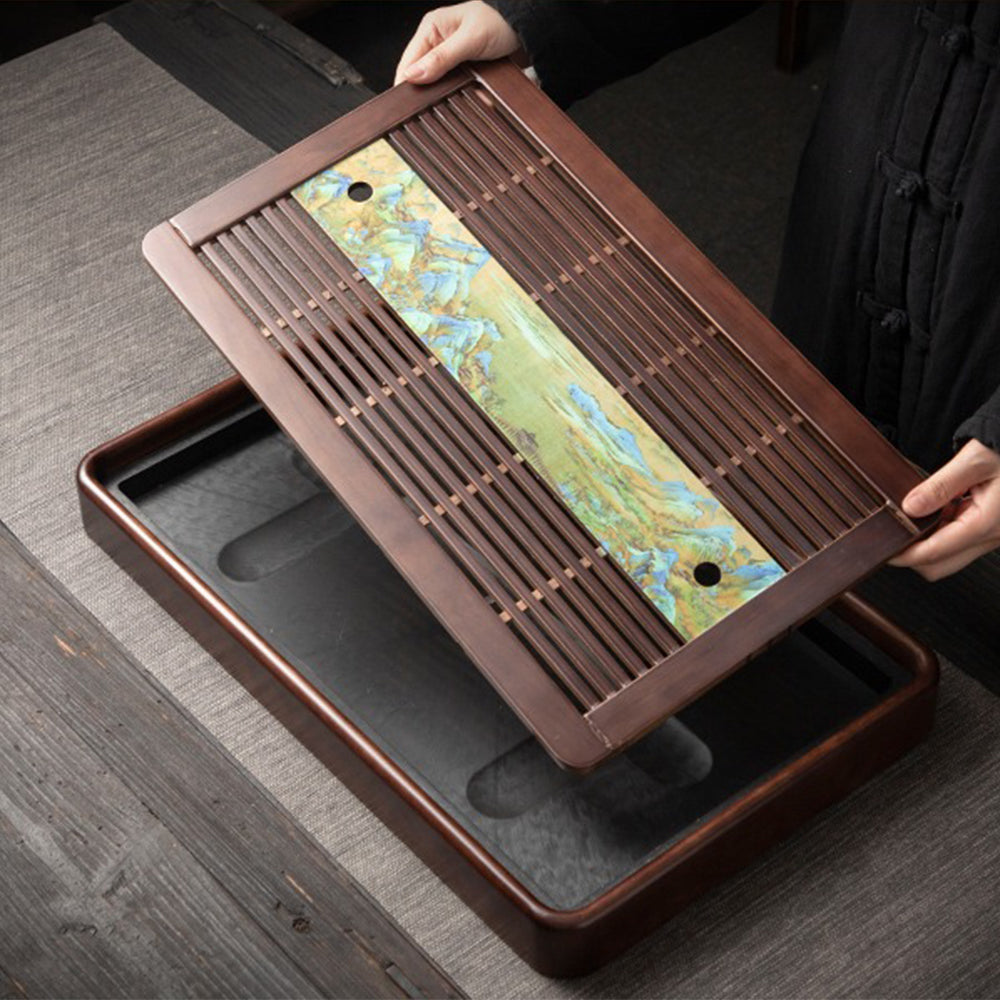 Stability and craftsmanship details on the solid wood tea tray