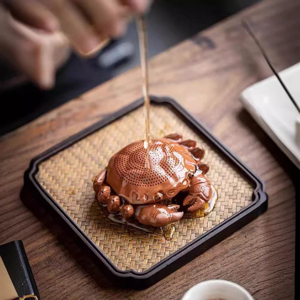 Decorative cute tea pet for home, featuring a lifelike crab design, perfect for tea lovers