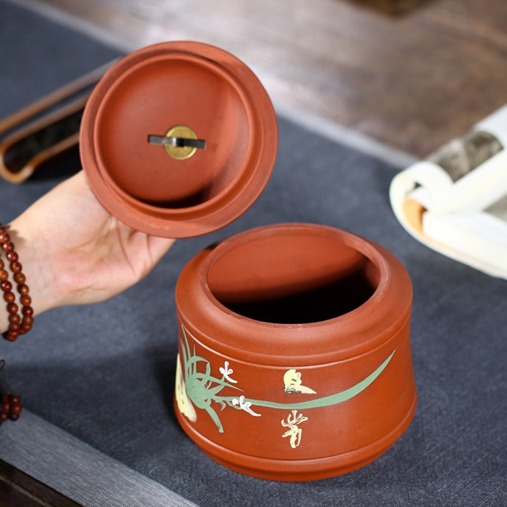 Tea caddy for loose leaf tea with moisture-proof and aroma-preserving features