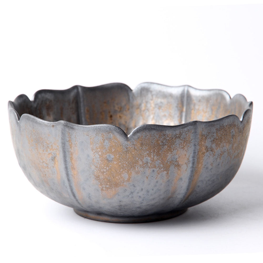 Lotus shaped ceramic tea washer showcasing its elegant design and functionality.