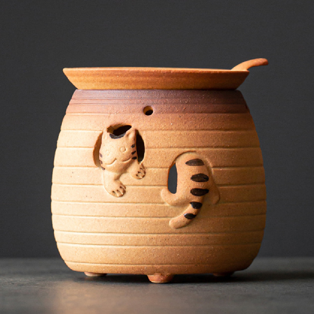 Charming Cat Coarse Pottery Tea Warmer with candle